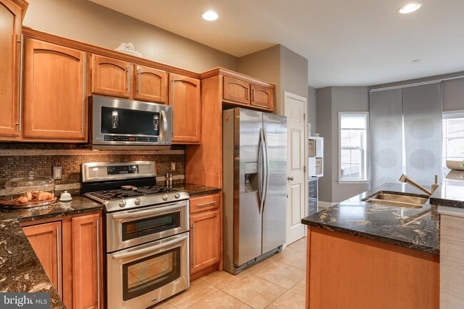 Building Photo - 5 Vista Cir