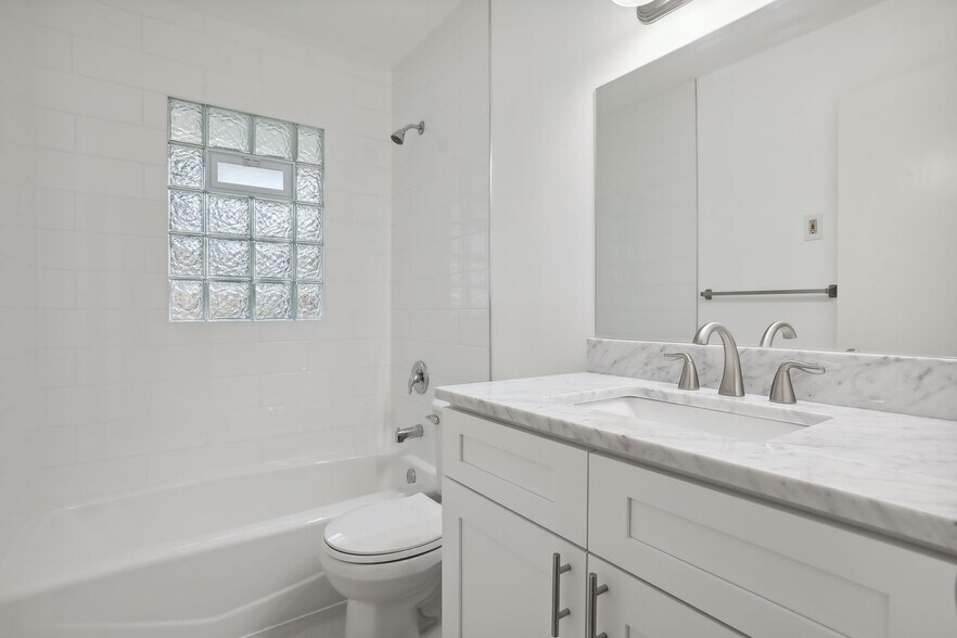 Building Photo - 1921 103rd Ave NW