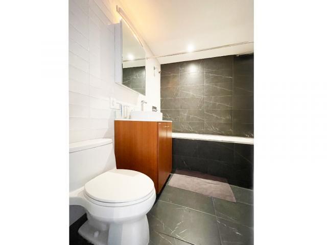 Building Photo - 1 bedroom in New York NY 10009