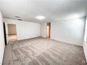Building Photo - 7012 Sylmar Ave