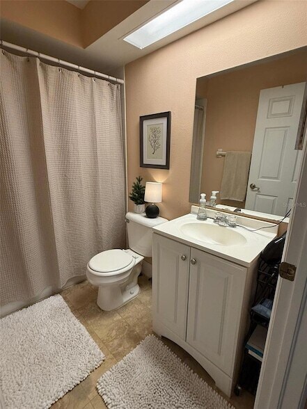 Building Photo - 4147 La Pasida Ln