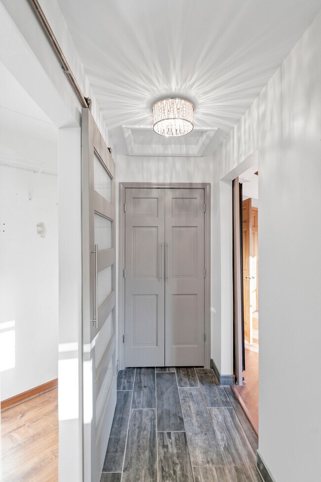 Building Photo - 4N550 School Rd