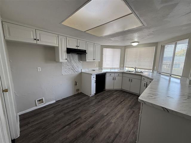 Building Photo - 250 N Bryan Cir