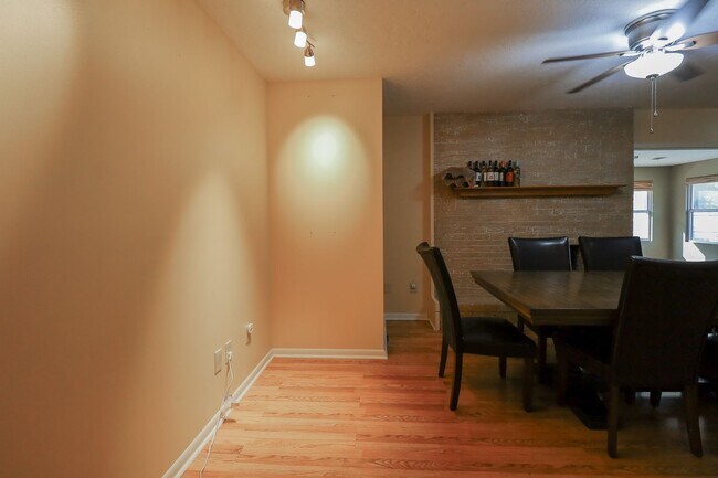 Building Photo - 2 Bed | 3 Bath with In-Ground Pool in Cent...