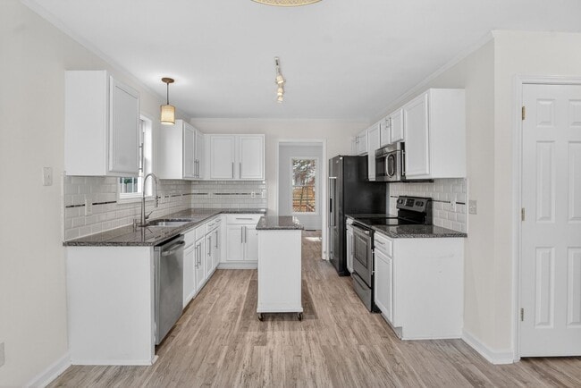 Building Photo - 4921 Windproof Way