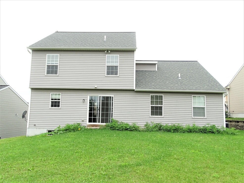 Building Photo - 641 Hamaker Rd