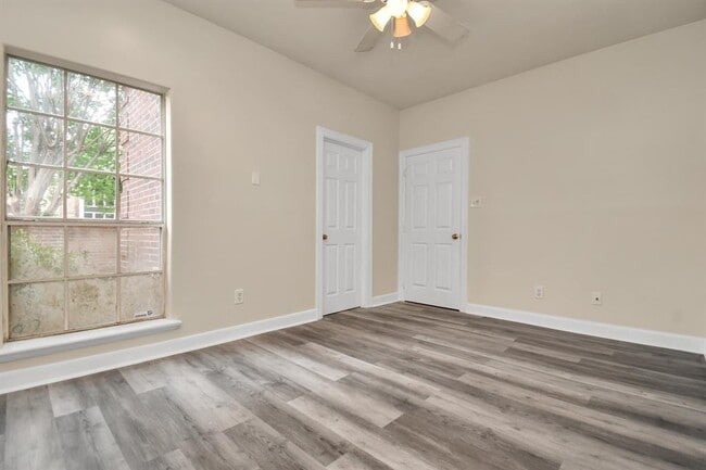 Building Photo - 4727 Cashel Castle Dr