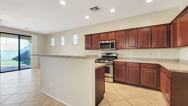 Building Photo - Marley Park 4 bedroom! Excellent community...