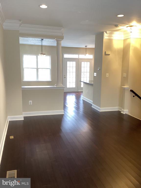 Building Photo - 23433 Clarksridge Rd