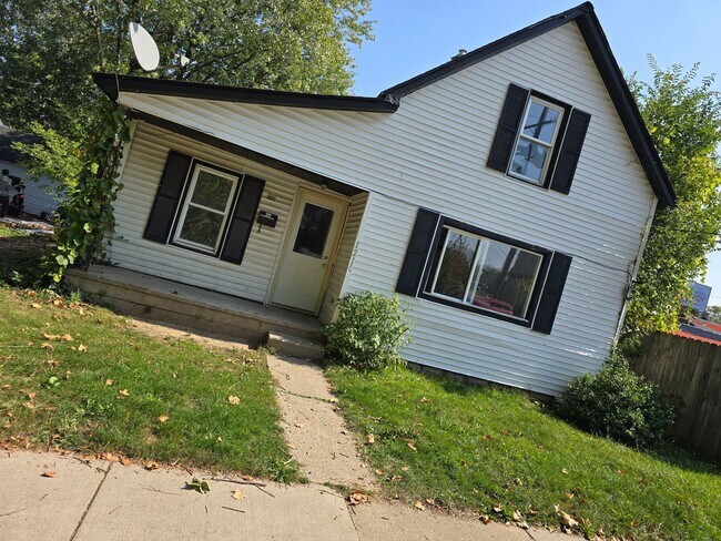 Primary Photo - Four Bedroom Home in Northwest Grand Rapids