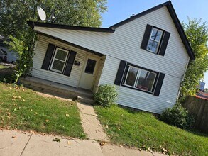 Building Photo - Four Bedroom Home in Northwest Grand Rapids