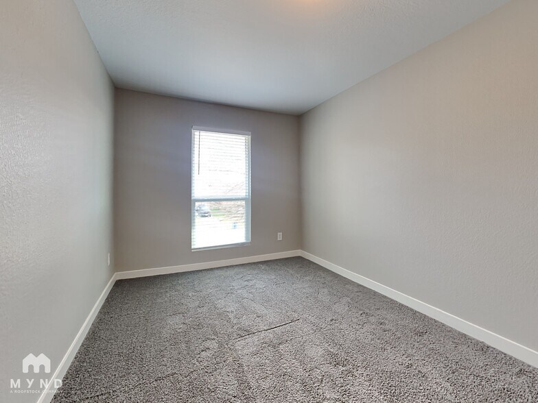 Building Photo - 1535 Stevenage Ln