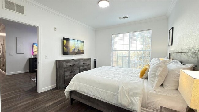 Building Photo - 1301 Tuscan Terrace