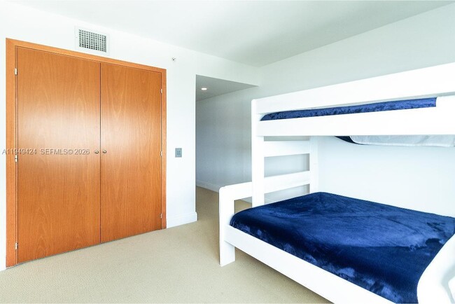 Building Photo - 9499 Collins Ave