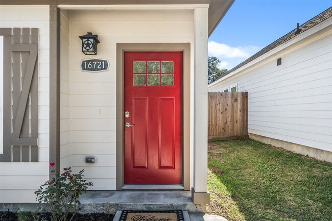 Building Photo - 16721 Stonefield St