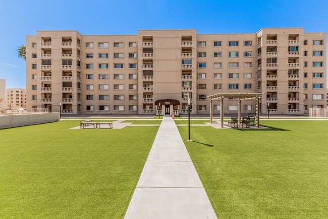 Building Photo - 7950 E Camelback Rd