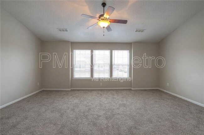 Building Photo - 8921 Inkster St