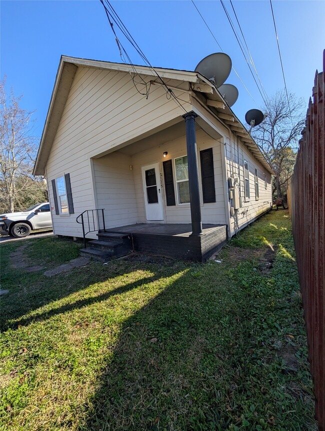 Building Photo - 2125 Nora St