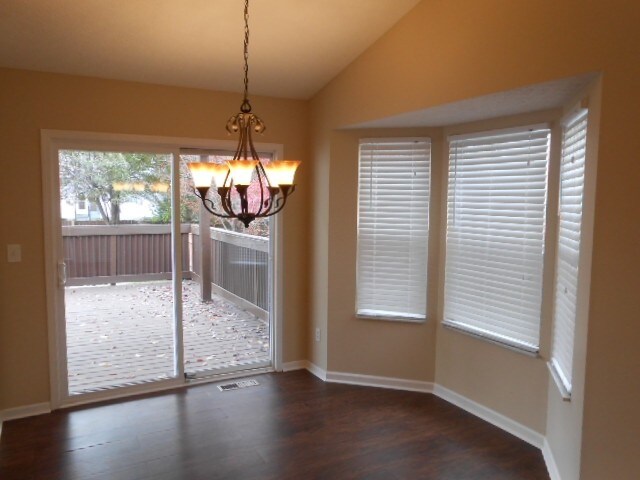 Building Photo - 6693 Jennyann Way