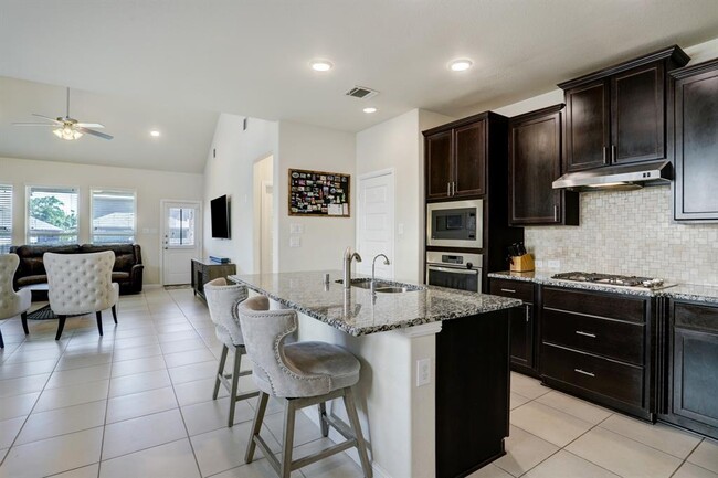 Building Photo - 4710 Camlann Ct
