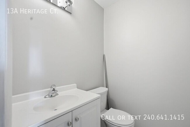 Building Photo - 13A Heritage Ct.-