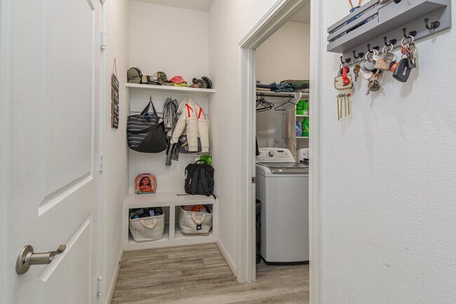 Building Photo - 21207 Rabbitbrush Ct