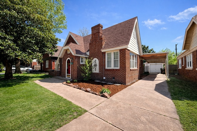 Building Photo - 2812 NW 18th St