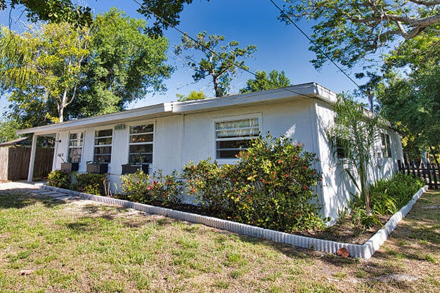 Building Photo - 650 Edwards St