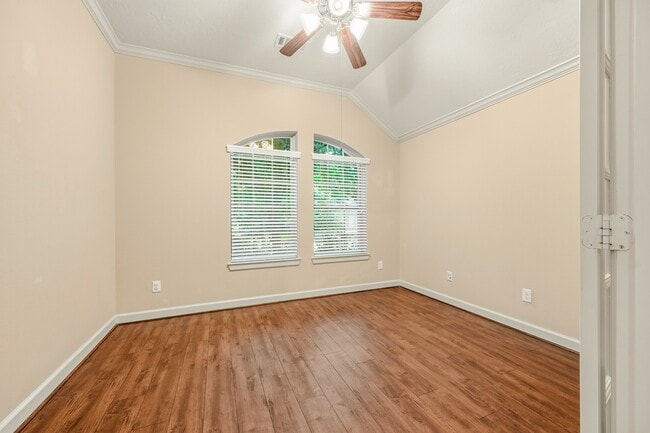 Building Photo - 18315 E Willow Oak Bend Dr