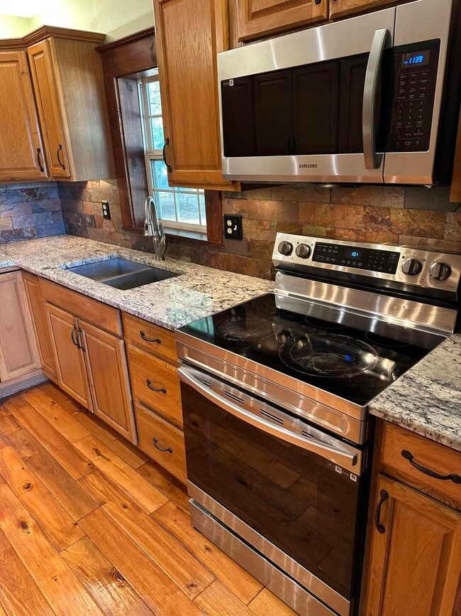 Building Photo - 4841 Julian Rd SW