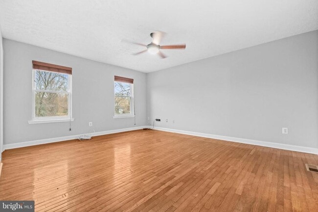 Building Photo - 915 Cypress Point Cir