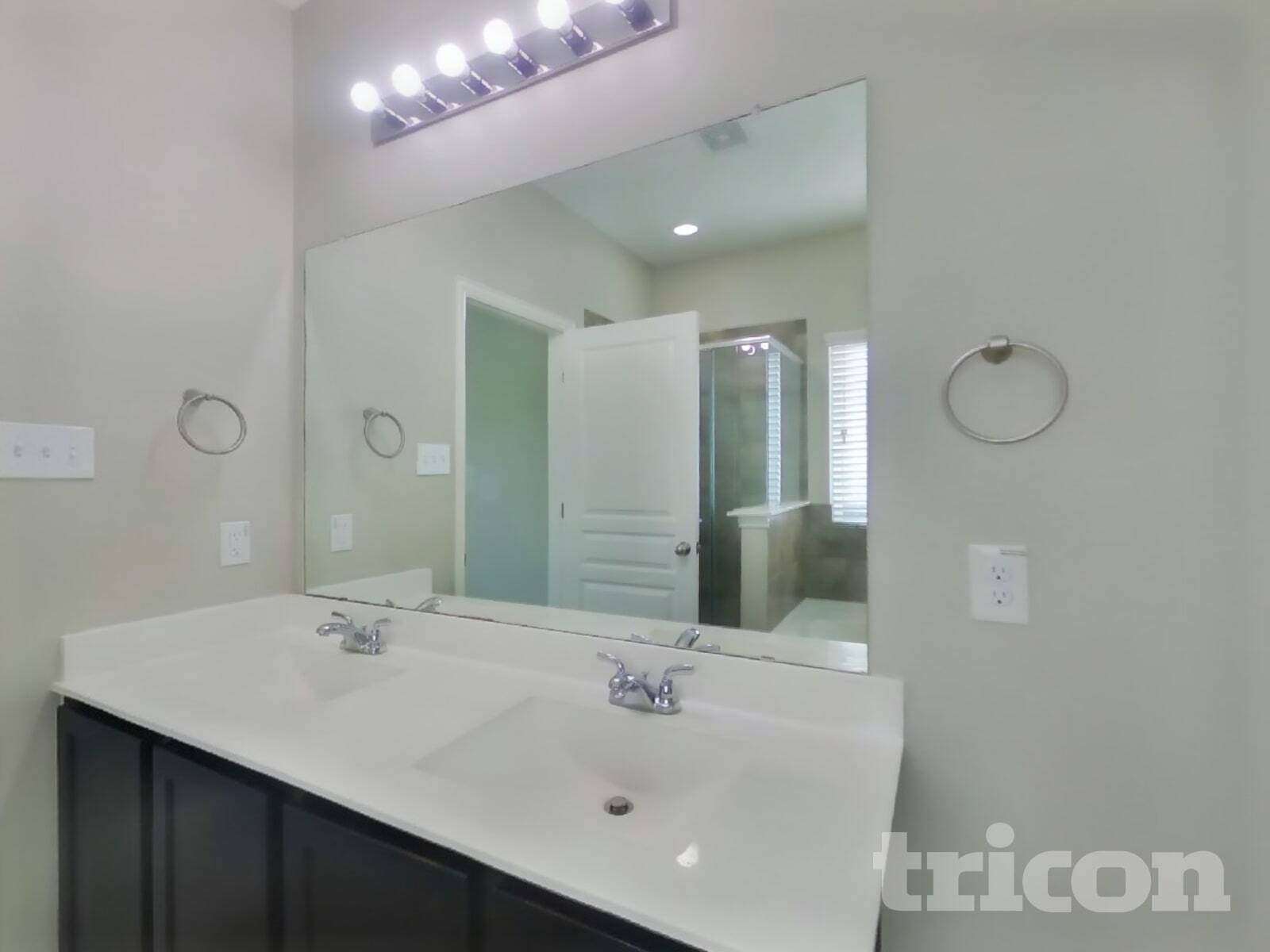 Building Photo - 210 Pequin Rd