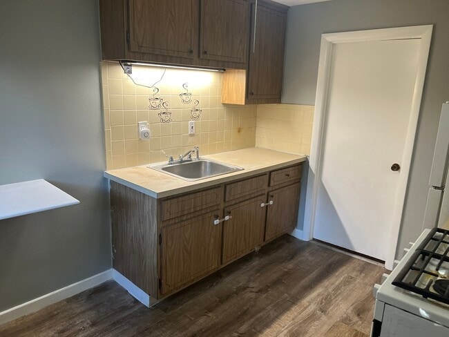 Building Photo - 55-57 Union St