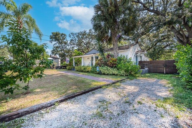 Building Photo - Seminole Heights Bungalow