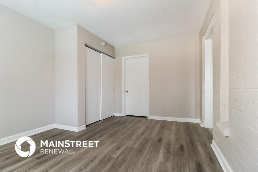 Building Photo - 10546 N 73rd Dr