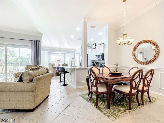 Building Photo - 10401 McArthur Palms Ln