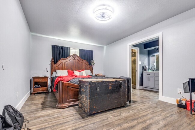 Building Photo - 2511 River Ridge