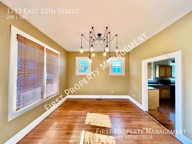 Building Photo - 1711 E 12th St