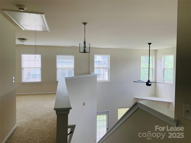Building Photo - 14504 Grasslands Ct