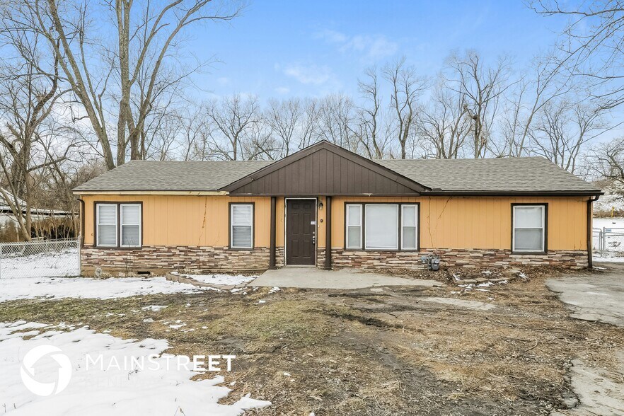 Building Photo - 9516 Raytown Rd