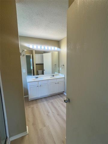 Building Photo - 908 Cedar Ridge Ln