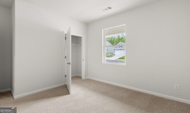 Building Photo - 110 Babcock Dr NE