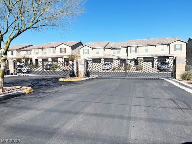 Building Photo - 5363 Lazy Breeze Ave