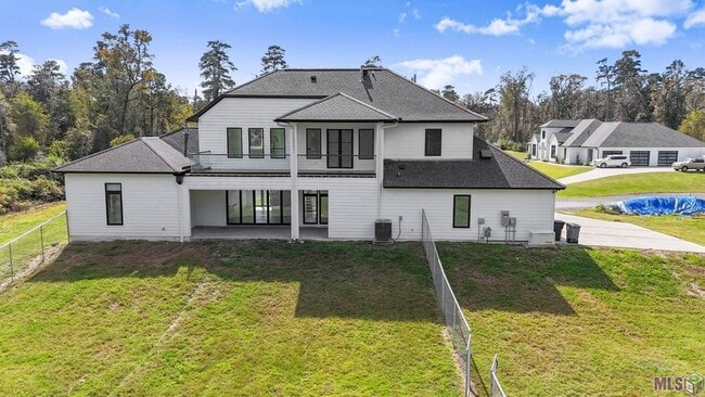 Building Photo - 9825 Fawn Vw Dr