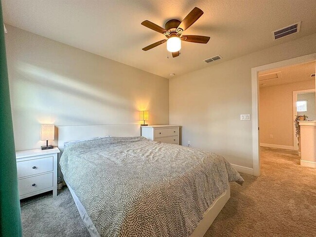 Building Photo - 4608 Gliding Wave St