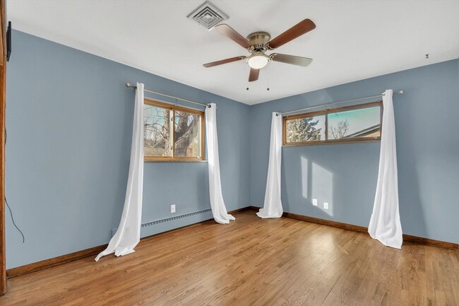 Building Photo - Amazing Backyard Oasis in Applewood - Available Soon - Schedule a tour TOAY!!