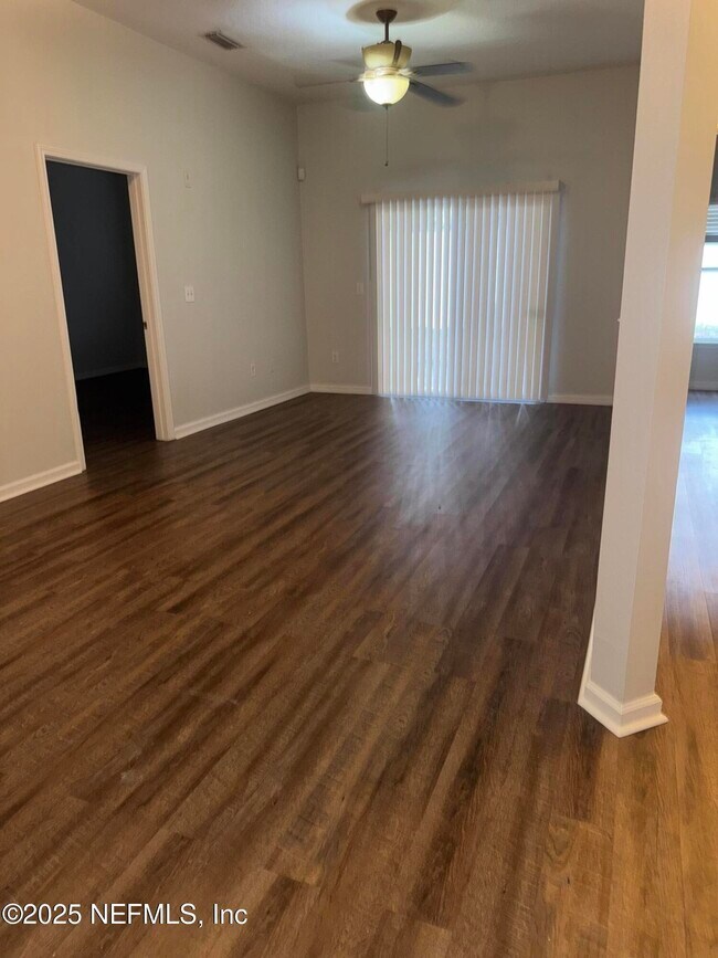 Building Photo - 7047 Deer Lodge Cir