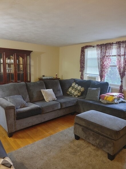 Building Photo - 807 Franklin St