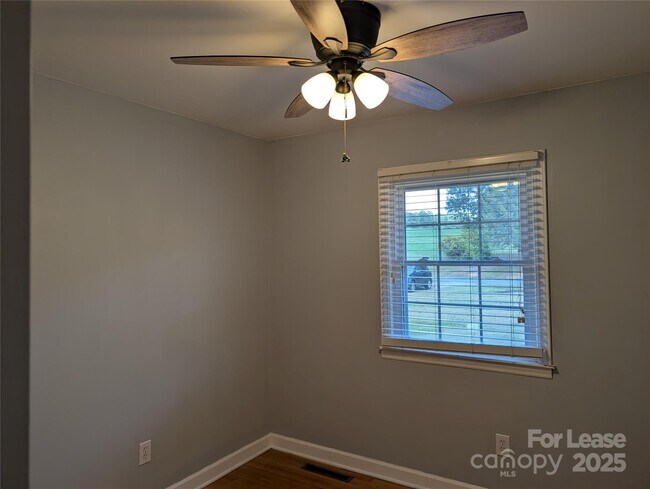 Building Photo - 155 Hamptons Cove Rd