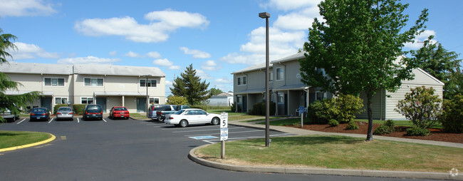 Building Photo - Richardson Bridge Apartments